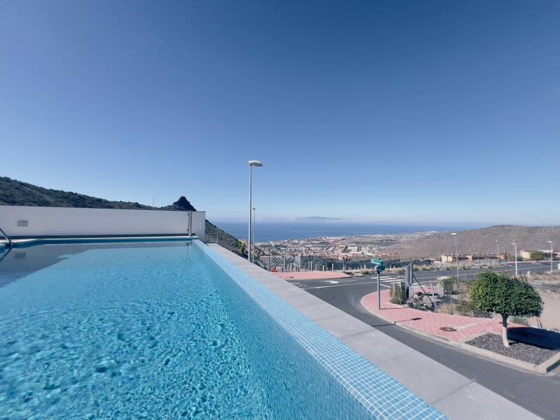 HERMOSA VILLA CON VISTA AL MAR CON PISCINA PRIVADA COSTA ADEJE