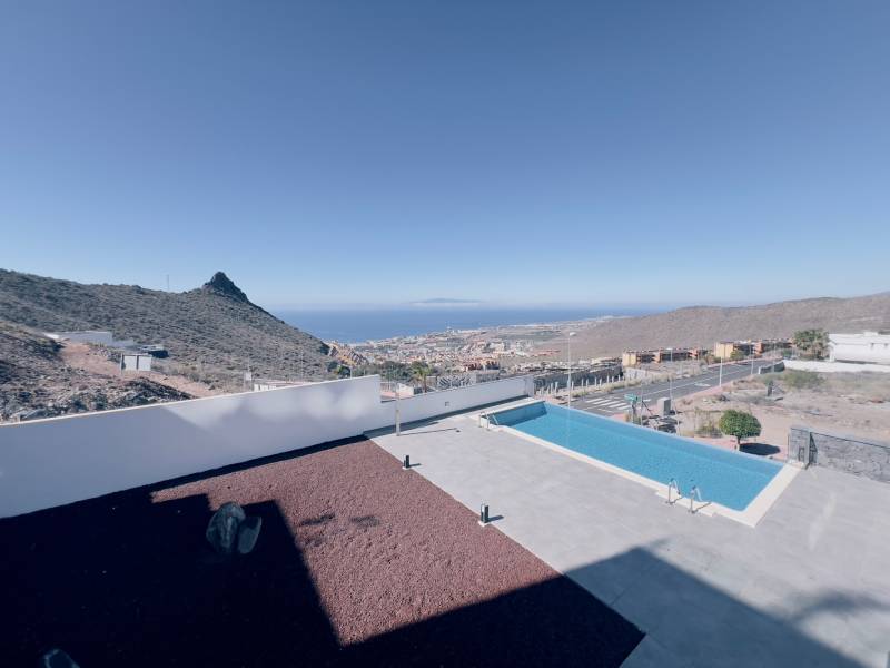 HERMOSA VILLA CON VISTA AL MAR CON PISCINA PRIVADA COSTA ADEJE