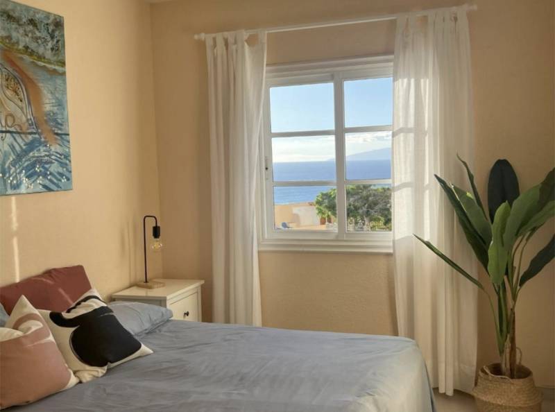 APARTAMENTO CON HERMOSA VISTA EN VENTA