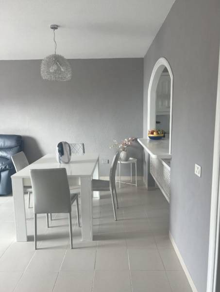 APARTAMENTO CON HERMOSA VISTA EN VENTA
